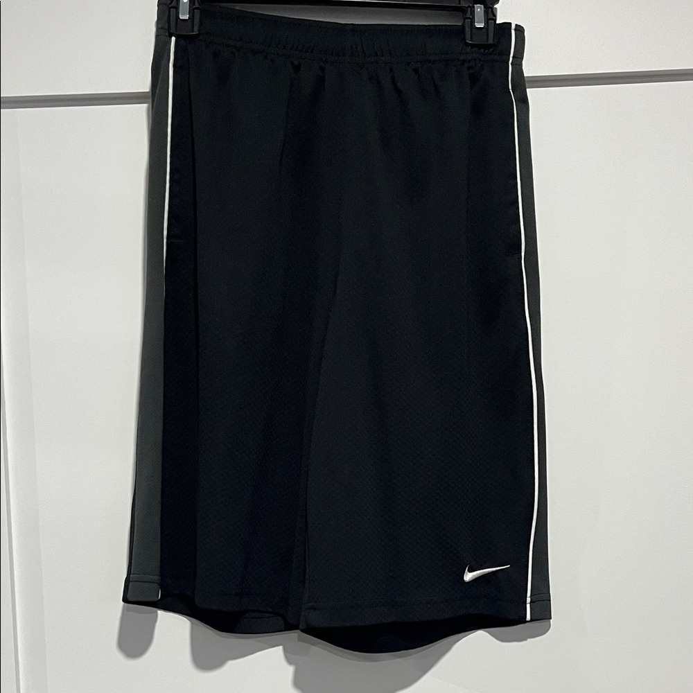 Nike Kids Black Athletic Basketball Shorts with Pockets &
 White Trim